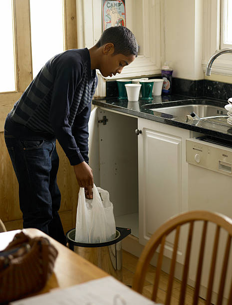 Best Basement Cleanout Services  in Maplewood, WA